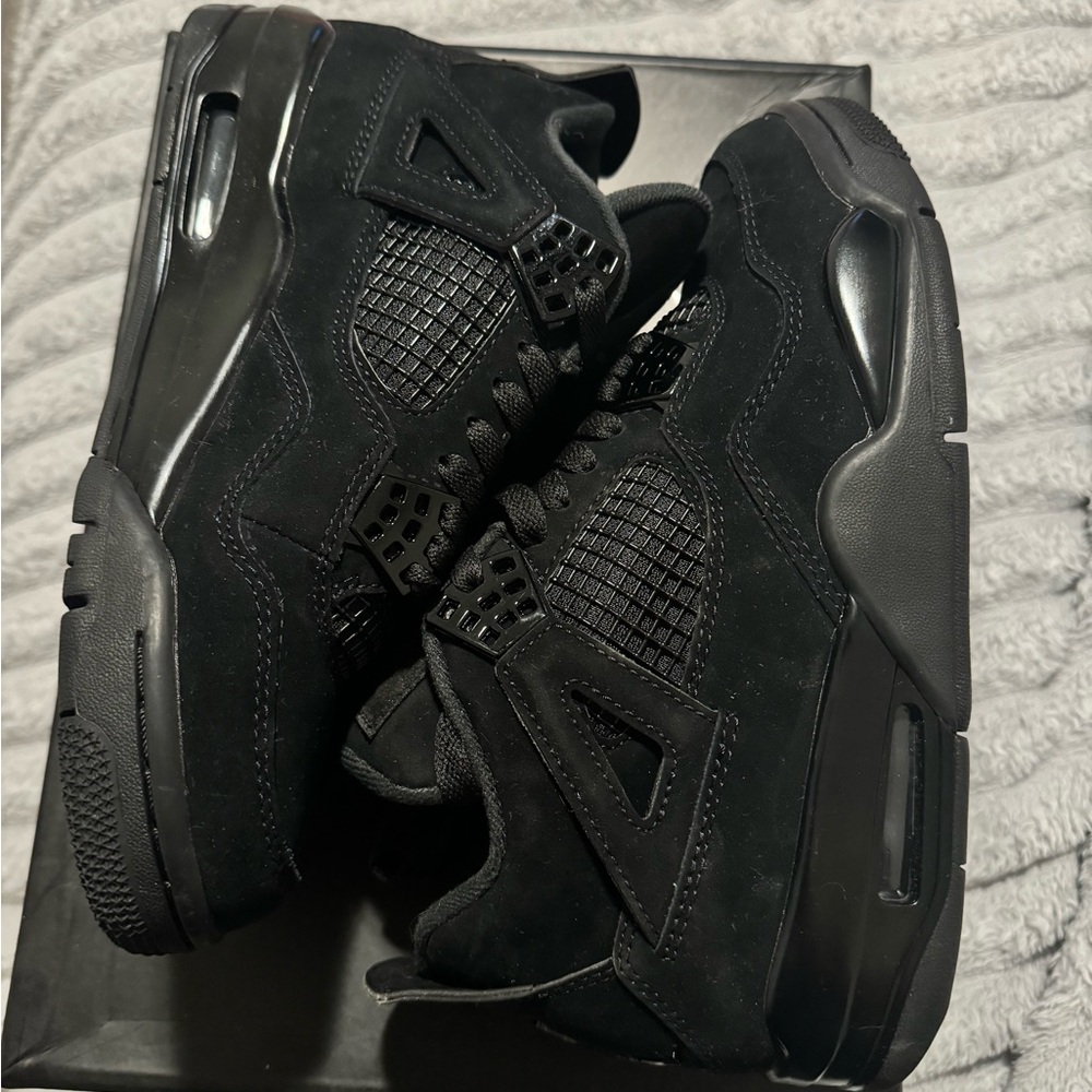 Jordan 4 Retro ‘Black Cat’
